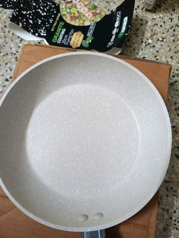 Non-Stick Granite Frying Pan with Wooden Grain Handle (20 cm)