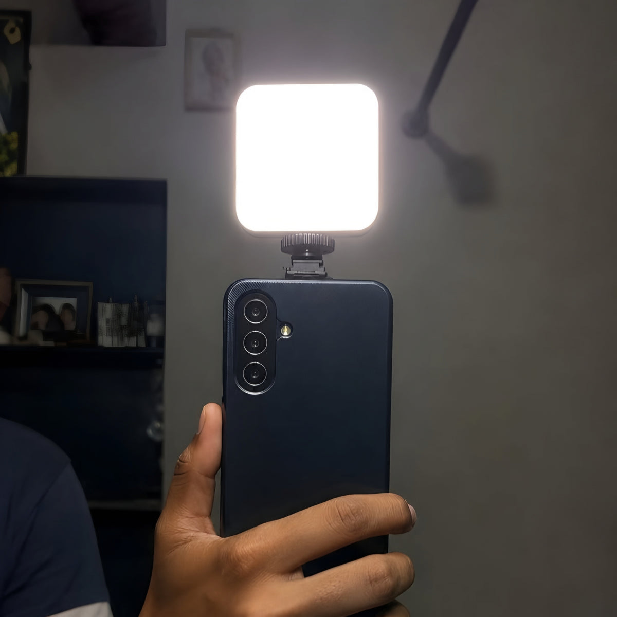 Portable Pocket RGB Video Light with Front & Back Phone Clip - Rechargeable Mini LED Fill Light for Vlog, Selfie, Reels & Video Call