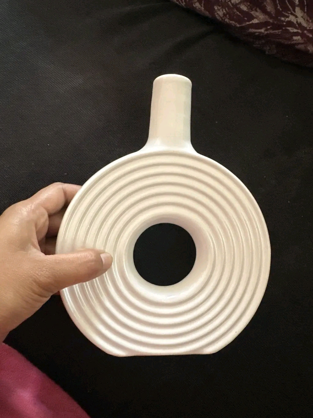 Modern Textured Ceramic Donut Vase (7 Inch White)