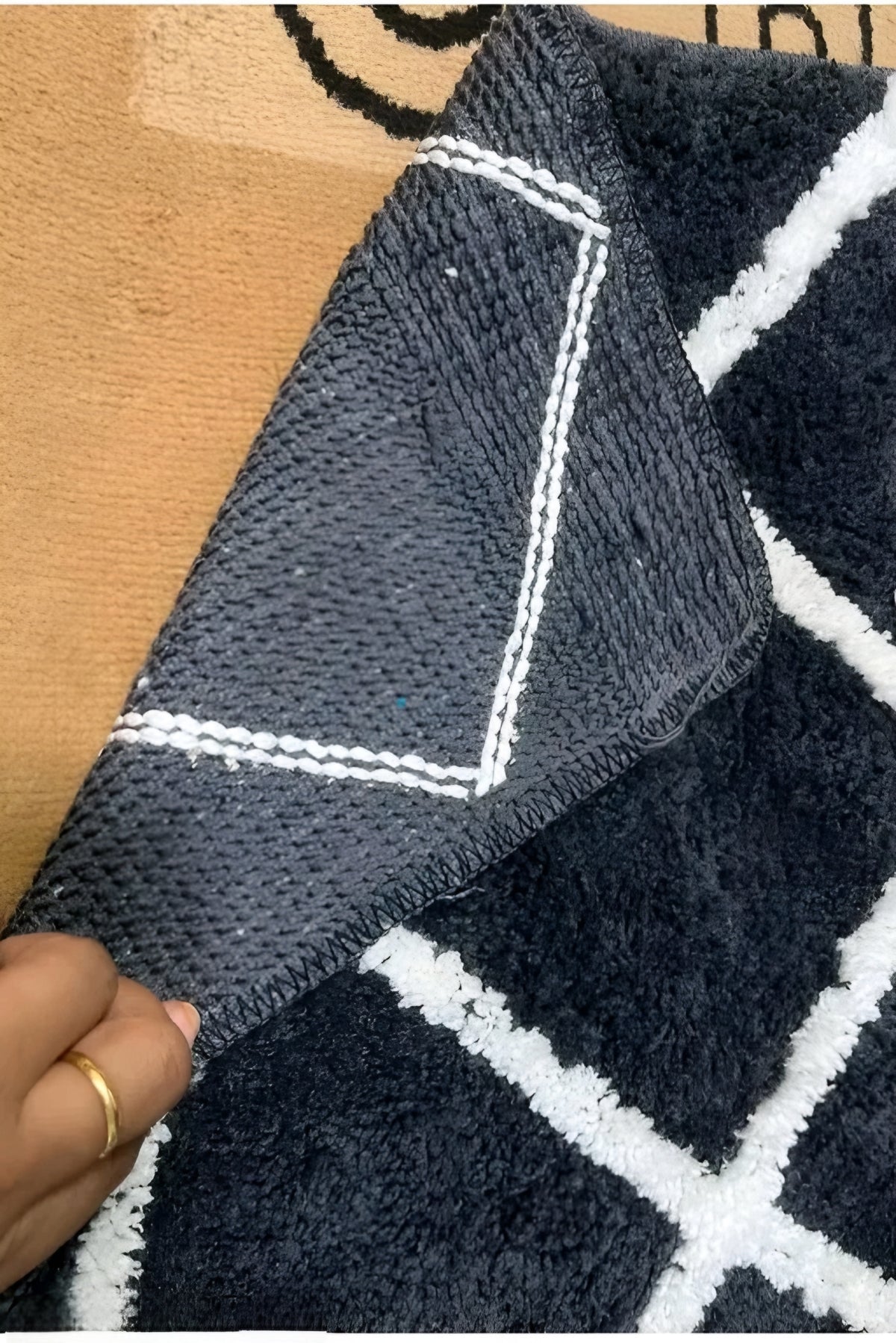 Ultra Soft Microfiber Geometric Diamond Floor Runner Rug - Anti-Slip Shaggy Carpet for Bedside, Kitchen & Hallway (55x140 cm, Grey)